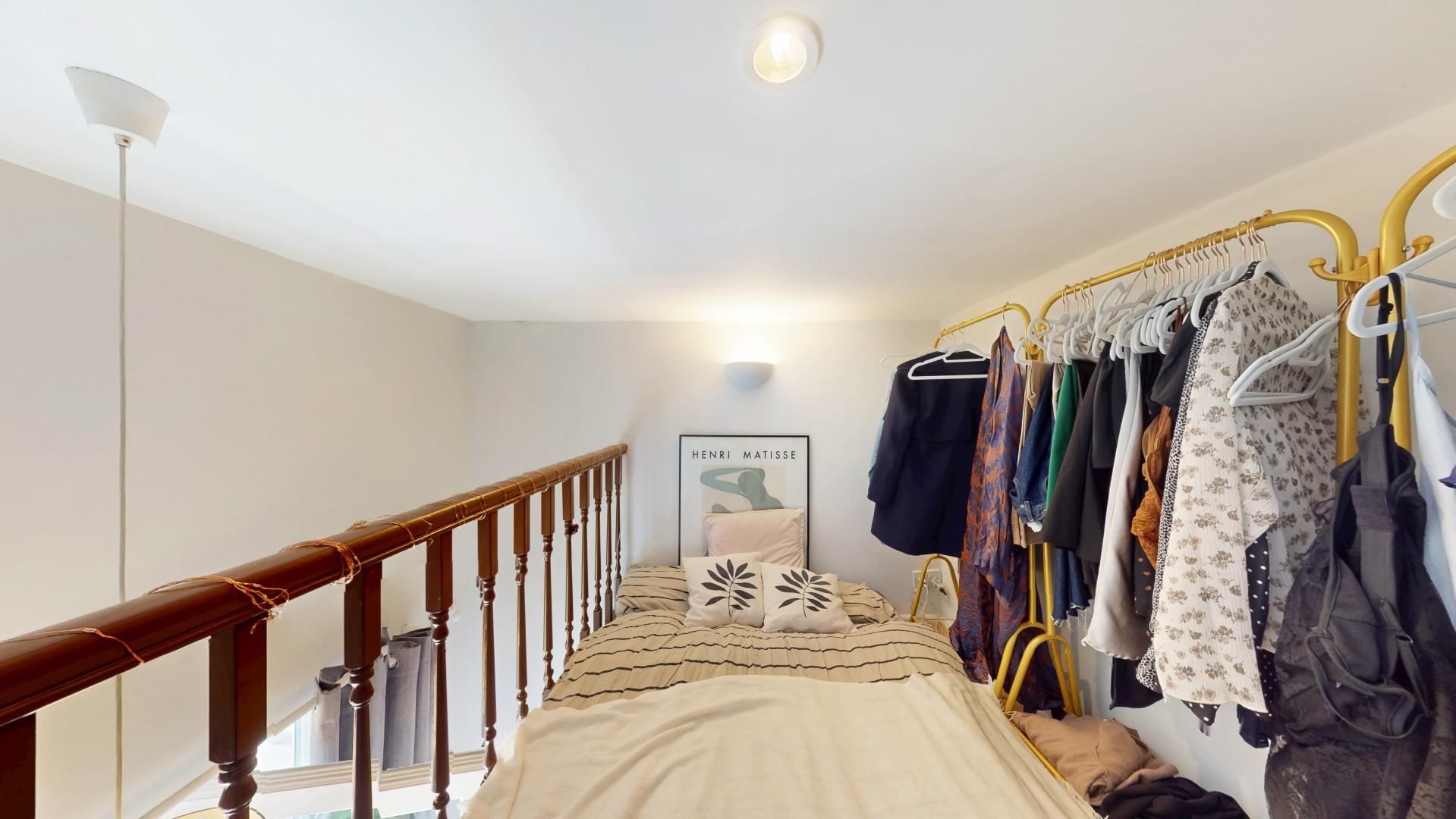 Modern Apartment with Private Balcony Sutherland Avenue, Maida Vale